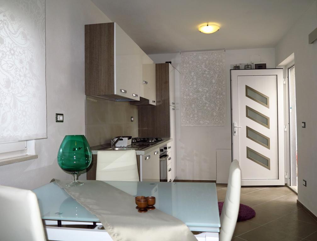 Apartments Rotiroti ザダル 部屋 写真
